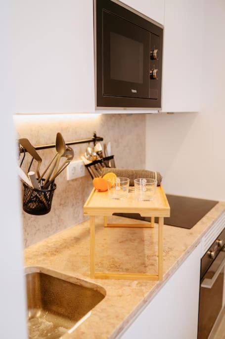 Lisbon Orange House - Beautiful Two-Bedroom Apartment 1D Buitenkant foto